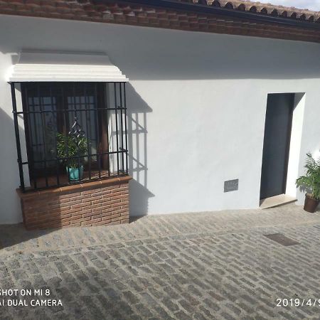 Apartamentos Cantareria, Rosa Mosqueta Setenil De Las Bodegas المظهر الخارجي الصورة